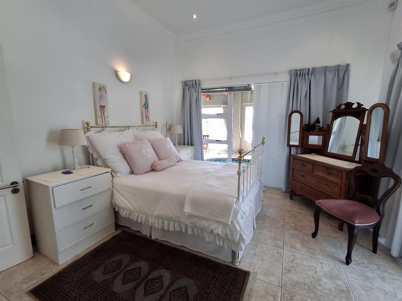 3 Bedroom Property for Sale in Duyker Eiland Western Cape